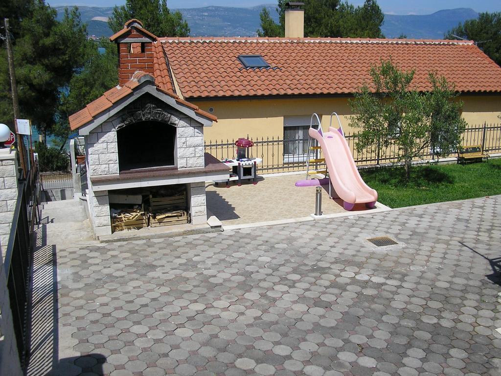 Apartments Viki Trogir Extérieur photo